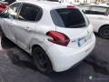 peugeot-208-12-puretech-82-style-essence-small-3