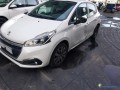 peugeot-208-12-puretech-82-style-essence-small-2