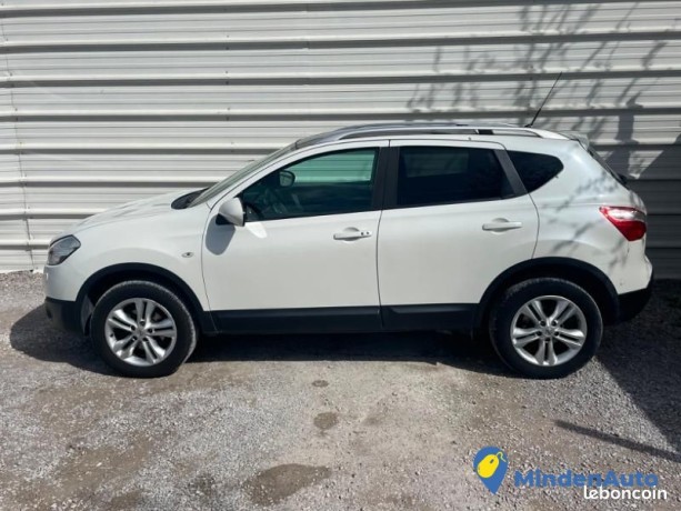 nissan-qashqai-16-dci-130ch-fap-stopstart-connect-edition-big-3