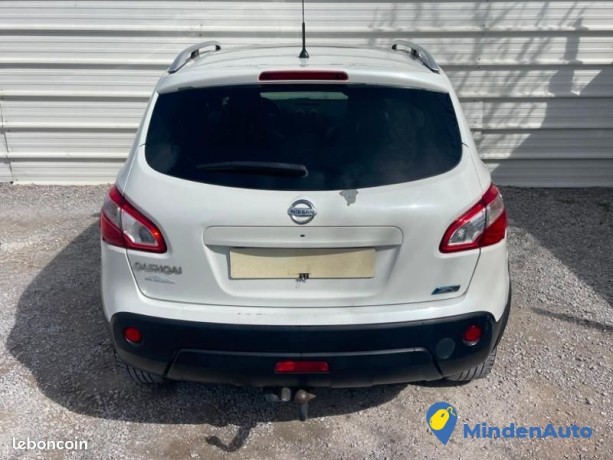 nissan-qashqai-16-dci-130ch-fap-stopstart-connect-edition-big-1