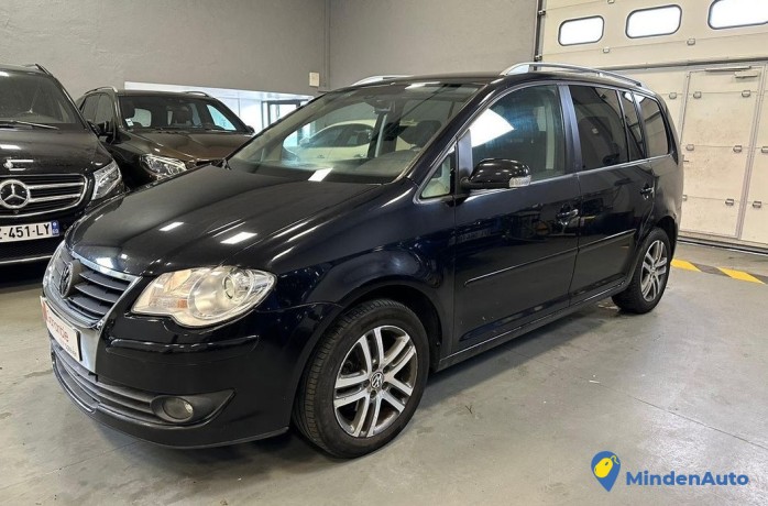 volkswagen-touran-20tdi-140cv-dsg-big-0