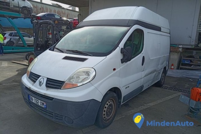 renault-trafic-20dci-115-big-3