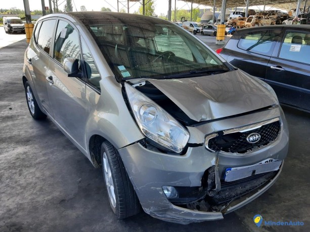 kia-venga-16-crdi-115-navi-pack-ref-320823-big-3