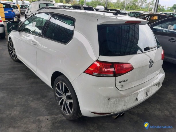 volkswagen-golf-vii-16-tdi-105-highline-ref-322043-big-1