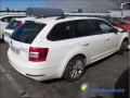 skoda-octavia-combi-ambition-20tdi-150-small-3