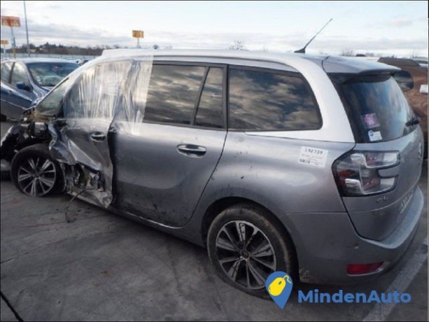 citroen-c4-grand-picassospacetourer-shine-16-bluehdi-120-big-2