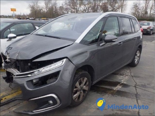 citroen-c4-grand-picassospacetourer-15-bluehdi-130-big-0