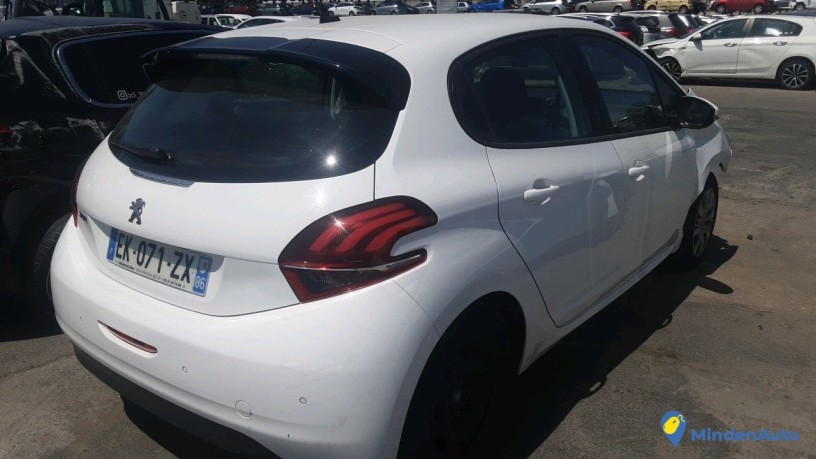 peugeot-208-ek-071-zx-big-1