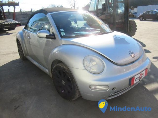 volkswagen-new-beetle-1-phase-1-cabriolet-big-4