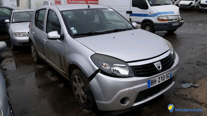 dacia-sandero-bh-210-sc-big-3