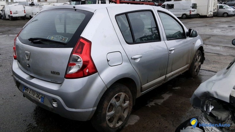 dacia-sandero-bh-210-sc-big-2