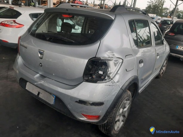 dacia-sandero-ii-stepway-10-sce-73-ref-324344-big-1