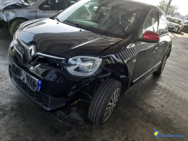 renault-twingo-iii-09-tce-90-sport-ref-323250-big-2