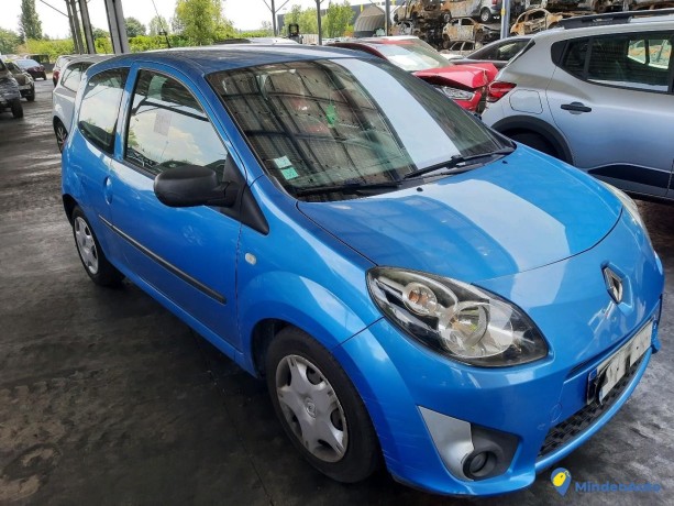 renault-twingo-ii-12-75-authentique-ref-322214-big-1