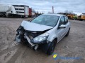 renault-clio-iii-12l-75-small-0