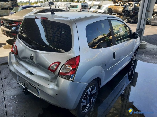 renault-twingo-ii-12-75-ref-328048-big-3