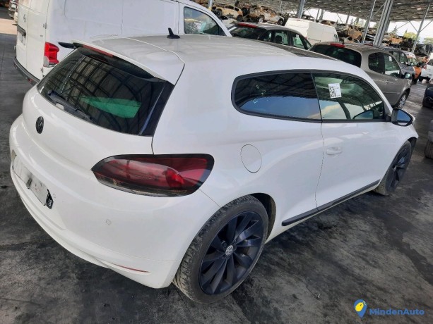 volkswagen-scirocco-iii-20-tdi-140-dsg6-ref-321564-big-1