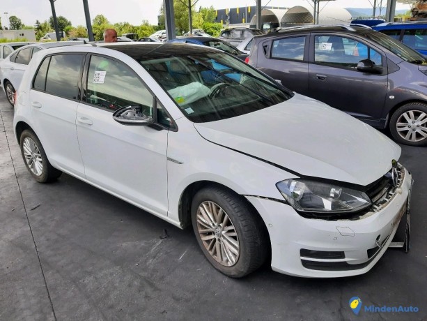 volkswagen-golf-vii-12-tsi-105-cup-ref-327762-big-0