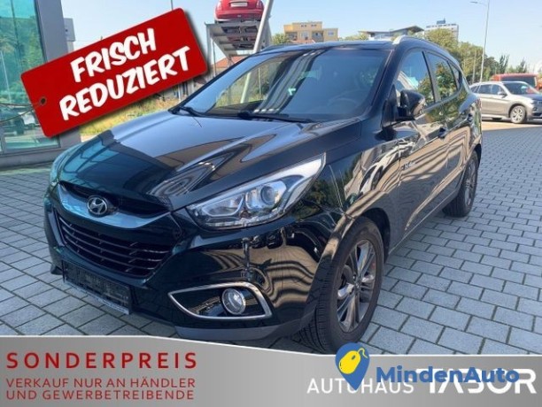 hyundai-ix35-16-gdi-pano-navi-camera-4xshz-lm-1main-big-0