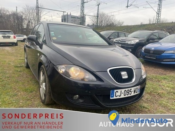 seat-leon-20-tdi-dsg-stylance-sport-up-paket-klimaau-big-2