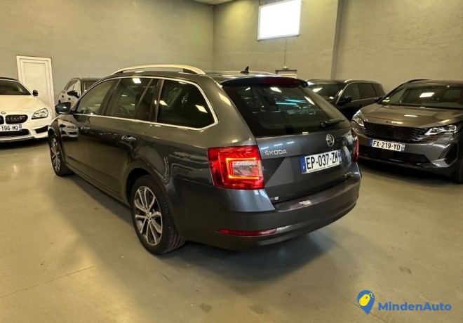 skoda-octavia-20tdi-150cv-de-2017-big-2