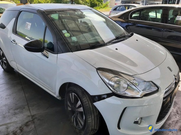 citroen-ds3-16-hdi-90-so-chic-ref-328741-big-3