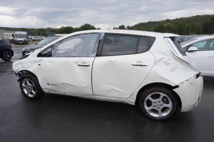 nissan-leaf-1-big-13