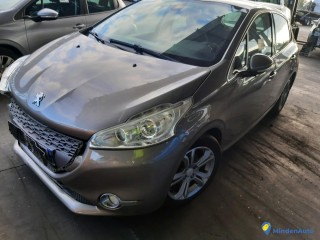 PEUGEOT 208 1.6 E-HDI 92 ALLURE Réf : 331077