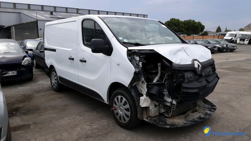 renault-trafic-dq-677-rh-big-1