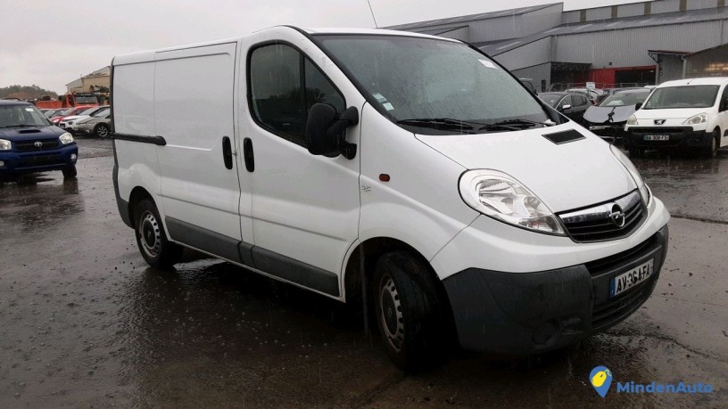 opel-vivaro-av-364-fa-big-0