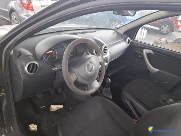 dacia-sandero-15-dci-90-stepway-ref-324413-big-4