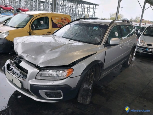 volvo-xc70-24-d5-awd-185-auto-ref-333149-big-2