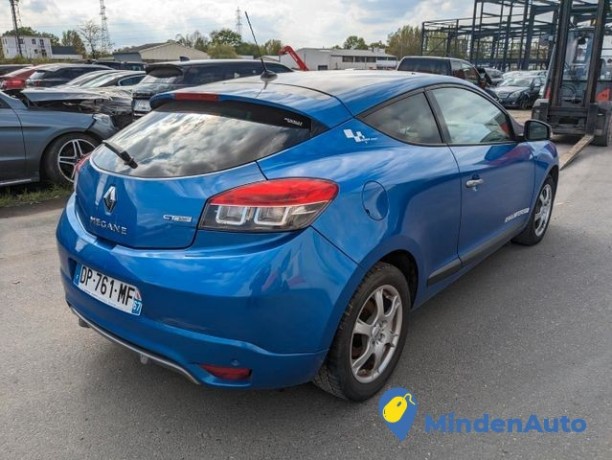 renault-megane-iii-coupe-gt-20l-dci-160-big-3