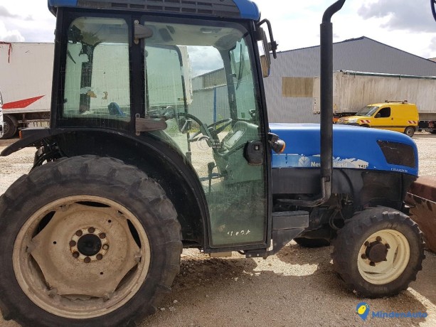 new-holland-t4020v-gazole-329218-big-0