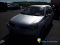 renault-clio-20-rs-180-small-0