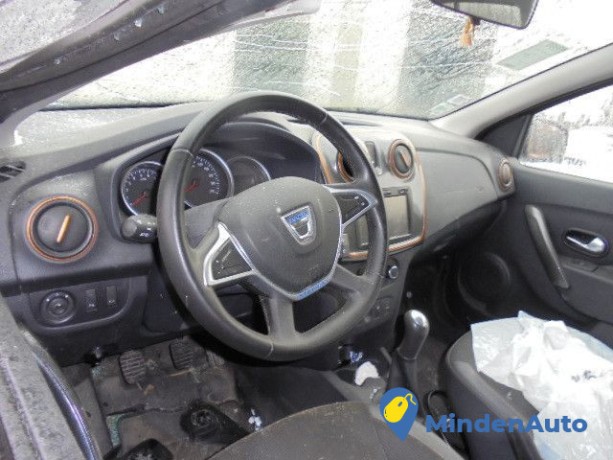 dacia-sandero-15-dci-90-ew832-big-4