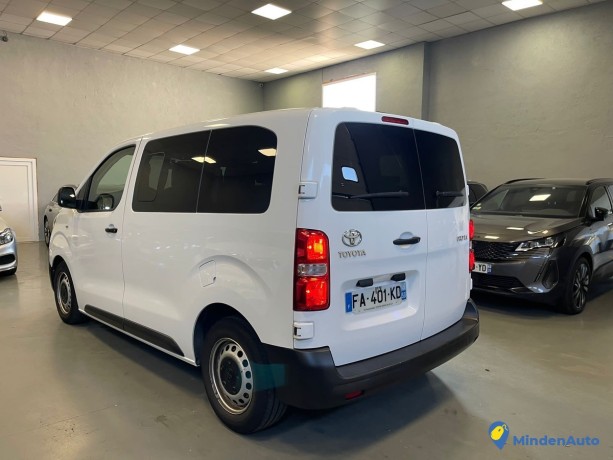 toyota-proace-combi-15d-4d-12ocv-9places-de-2o2o-big-1