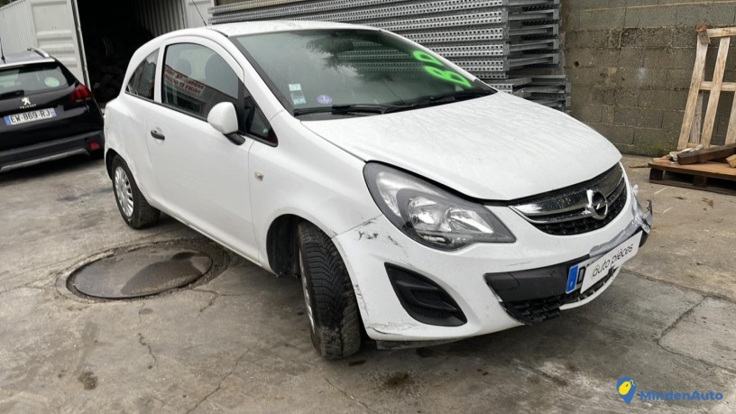 opel-corsa-d-phase-2-reference-12080452-big-0