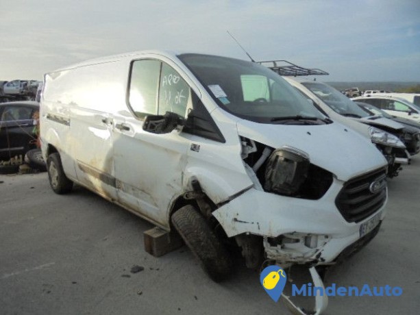 ford-transit-22-tdci-130-ey253-big-3