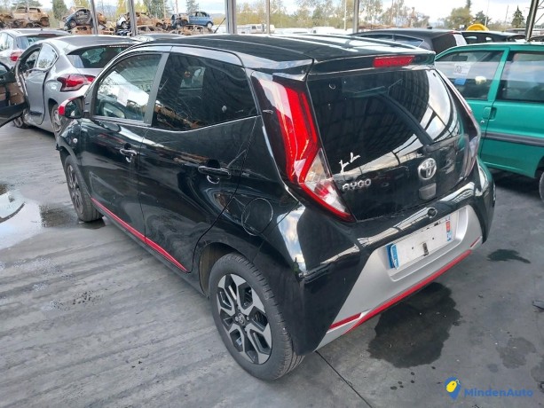 toyota-aygo-ii-10-vvvt-i-72-x-essence-334224-big-0