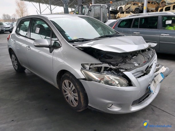 toyota-auris-126-d-4d-fap-gazole-337618-big-3