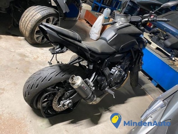 yamaha-mt-07-big-4