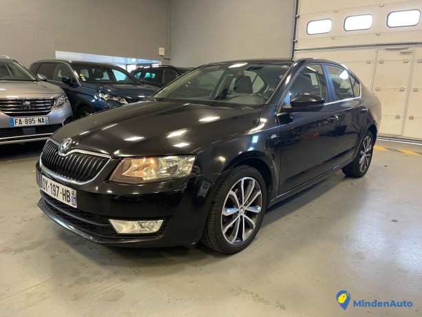 skoda-octavia-16tdi-11ocv-du-2o15-big-0