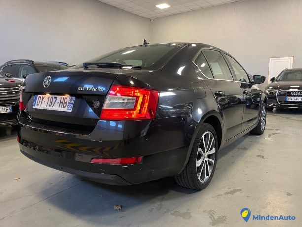 skoda-octavia-16tdi-11ocv-du-2o15-big-3