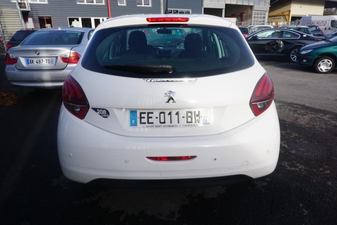 peugeot-208-1-big-8