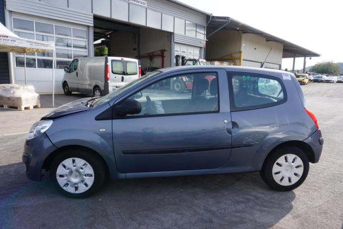 renault-twingo-2-big-16