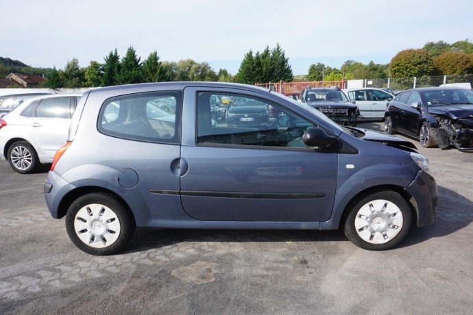 renault-twingo-2-big-12