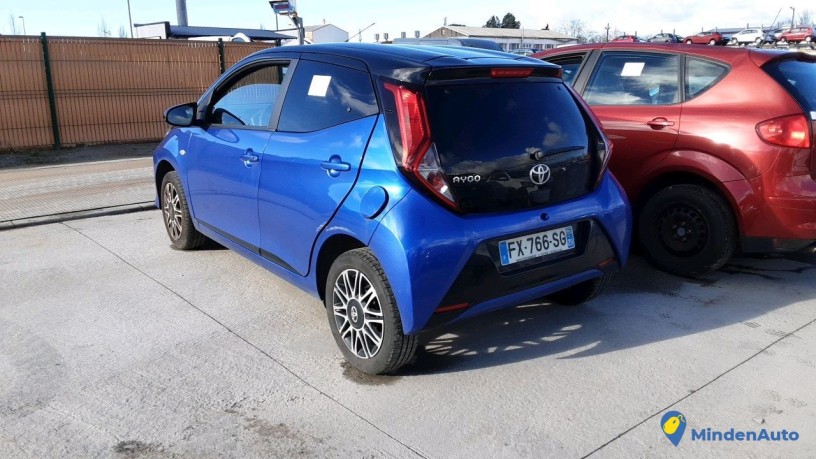 toyota-aygo-fx-766-sg-big-2