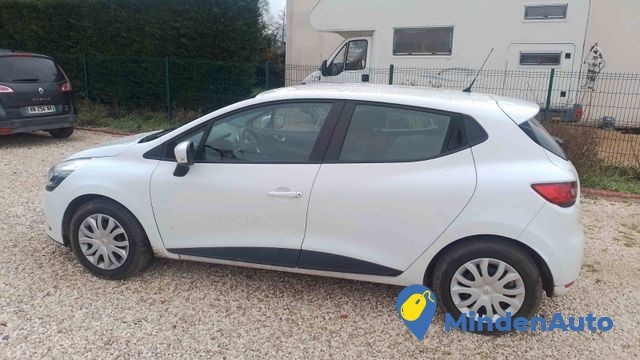 renault-clio-stecargo-15-dci-75-big-3