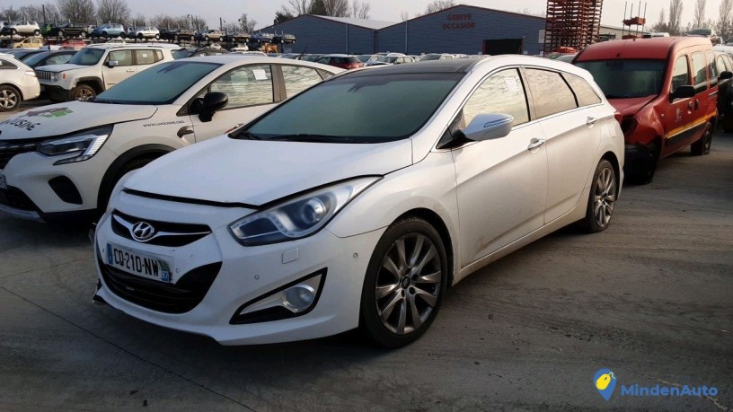 hyundai-i40-cq-210-nw-big-0